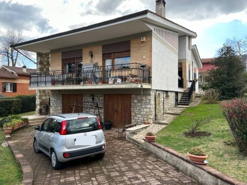 Villa in vendita a san-polo-dei-cavalieri - via-santa-balbina. Foto 9 di 24 