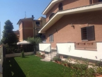 Villa in vendita a  ROMA su Via Pazzano foto 1 di 12