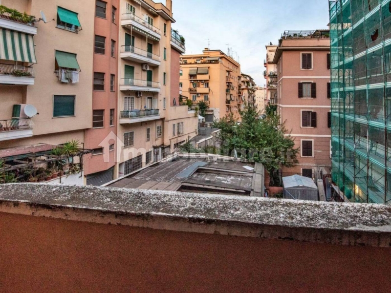 ROMA - Appartamento Via Lorenzo Vidaschi