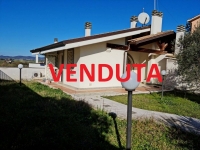 Villaplurifamiliare in vendita a  ROMA su Via Monte Cremasco 133 foto 1 di 12