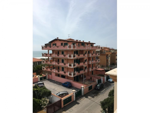 Villa in vendita a anzio - via-dell-armellino. Foto 2 di 3 