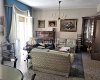 Appartamento in vendita a  ROMA su Via Luca Seri foto 1 di 12