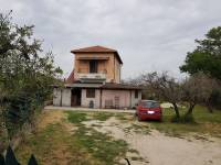 Villa in vendita a PALOMBARA su Strada Ponte Delle Tavole foto 1 di 11