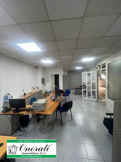 Negozio in vendita a guidonia - mq-70-guidonia-montecelio-zona-colle-fiorito-rif-v-650-. Foto 35 di 69 